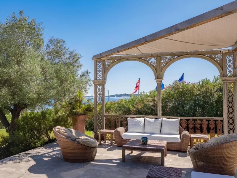 Grimaud - Hôtel Villa les Rosiers