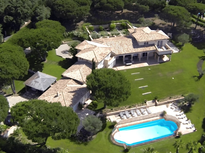 VILLA ESCANDIHADE