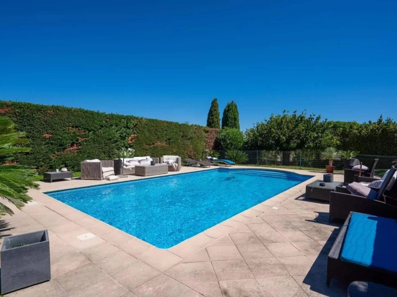 Gassin - Villa Sinodelle : Villa de style provençal avec piscine et jardin paysager – Gassin