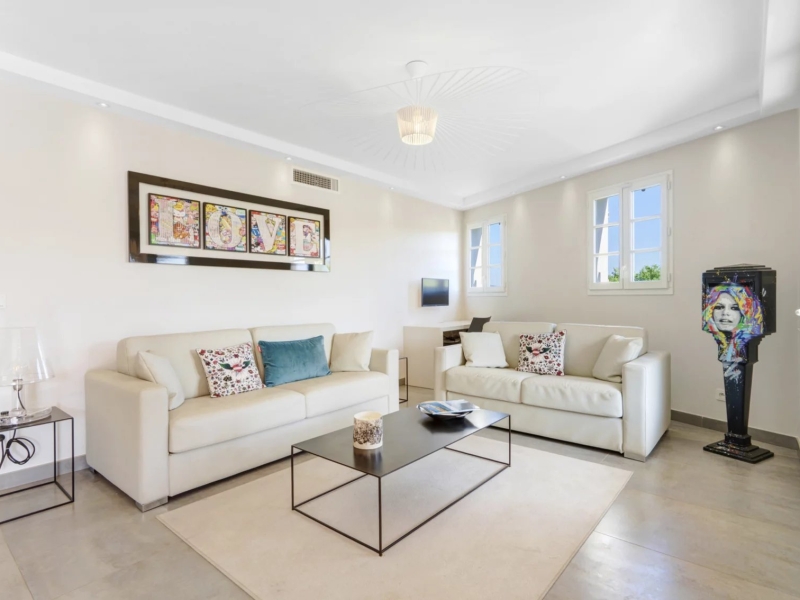 Appartement QUADRARD : Appartement avec terrasse proche centre – Saint-Tropez